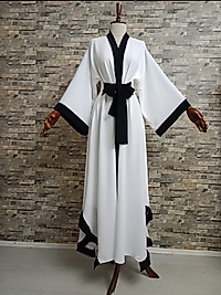 Beyaz Medine İpeği Kumaştan Tasarım Uzun Abaya.