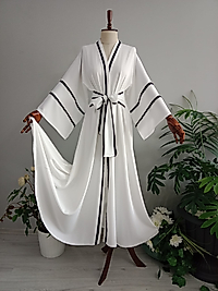 Abaya Krep Kumaştan Beyaz Renk.