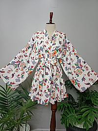 Pamuklu İnce Dokuma Kumaştan Özel Tasarım Kimono.