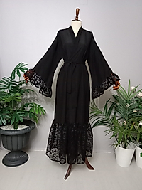 Abaya Maroken Krep Kumaştan Dantel Detaylı Özel Tasarım.